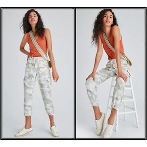ANTHROPOLOGIE SANCTUARY CAREFREE TAN CAMO CARGO PANTS, STRETCH WAIST, LI…